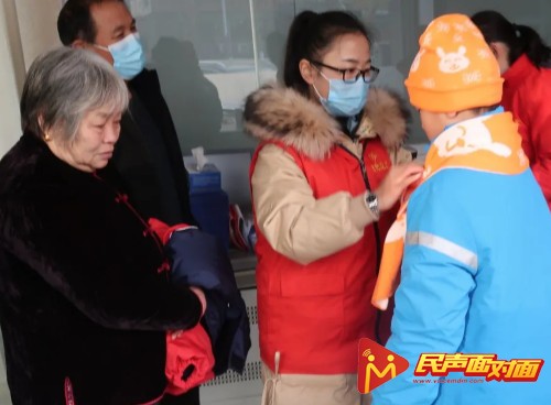 临朐县西坦村新闻_临朐县扶贫送温暖活动_潍坊临朐县贫困户慰问