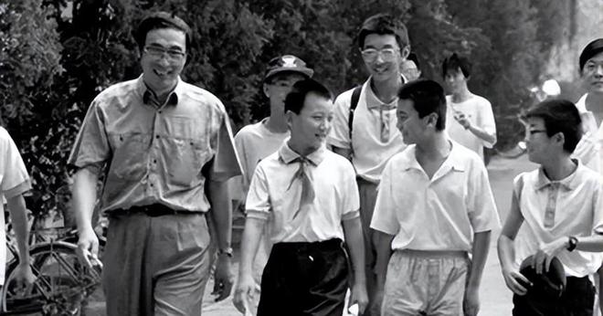 谢彦波_神童谢彦波后来的生活_谢彦波神童结局