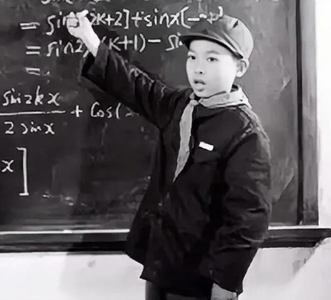 中国神童谢彦波赴美求学，论文指出诺奖级导师之误，随后被迫回国