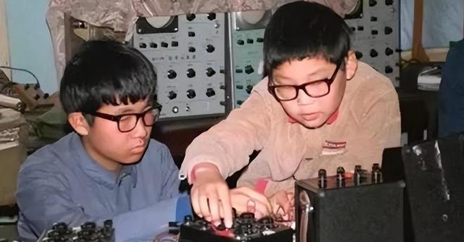 谢彦波与导师关系紧张错失博士学位_谢彦波_谢彦波少年班天才成长历程