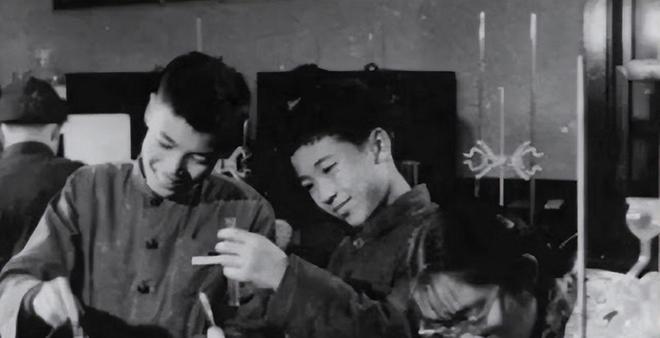 谢彦波_谢彦波与导师关系紧张错失博士学位_谢彦波少年班天才成长历程