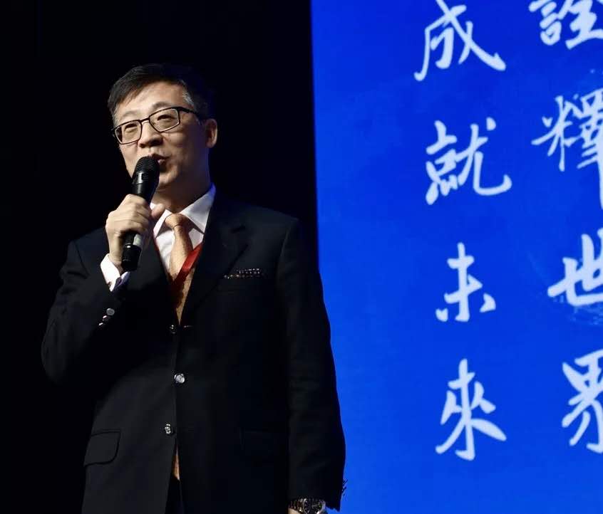 上海外国语大学媒体人_上外优秀记者风采_上海外国语大学 新闻传播学院