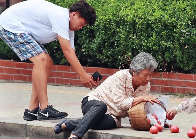 法官王浩 语录_彭宇案 王浩 法官判决