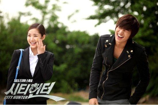 同演《城市猎人》走红，她3次变脸美翻人气高，她被家暴子宫出血