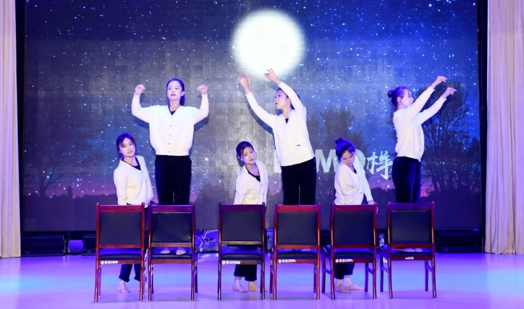 铭记嘱托忠诚担当第三场文艺演出活动_渭南东秦百姓新闻_渭南公安东秦战歌文艺演出