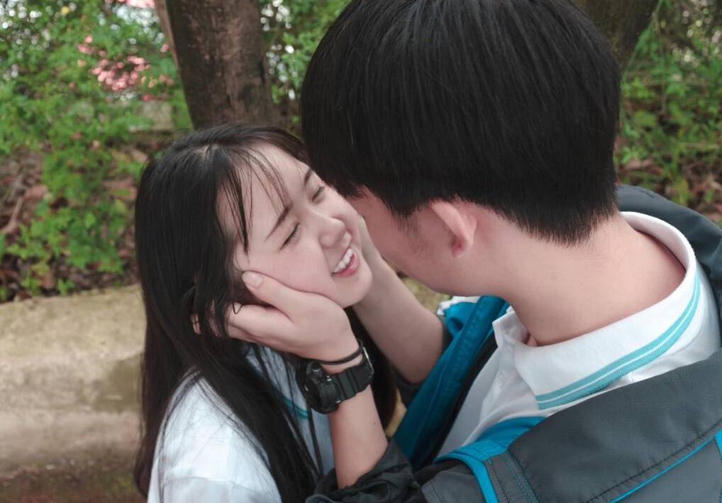 孩子怀孕家长如何应对_怀孕小学生早恋接吻新闻具体_青春期孩子早恋怎么办