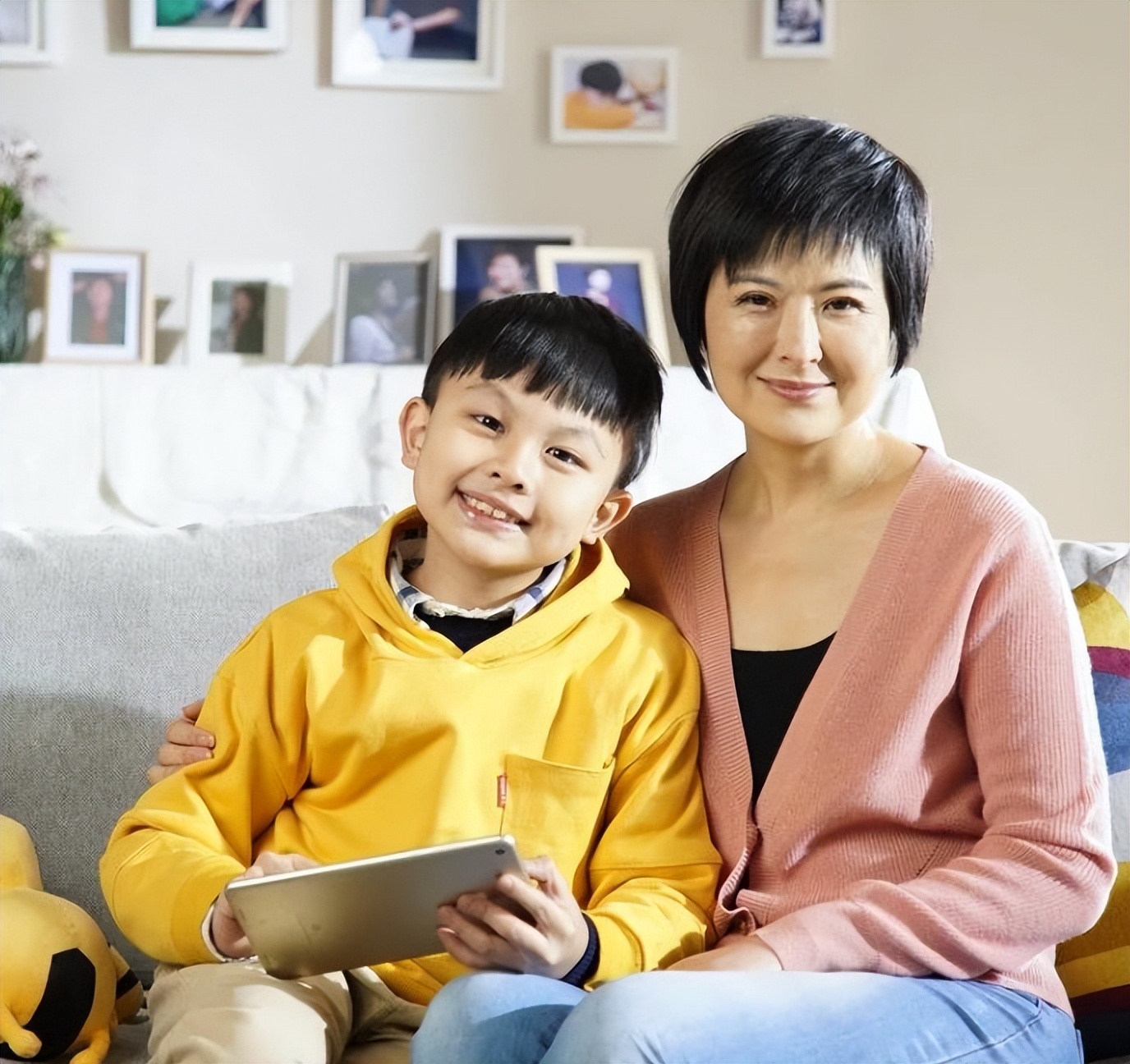 张泉灵 1973年 回忆录_张泉灵北京大学演讲_张泉灵 阿富汗 战地记者经历