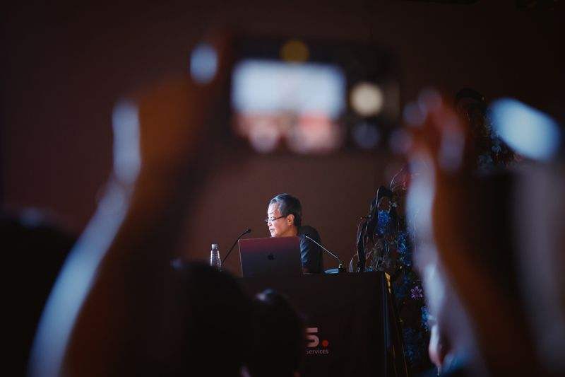 新闻摄影作品_光影赋能佳能相伴_新闻摄影大师系列讲座