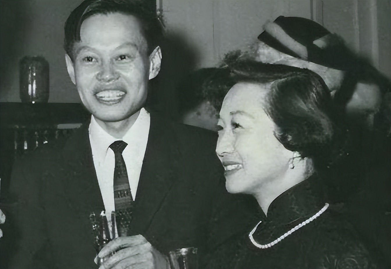 杨氏家族子女成就_杨振宁和孩子的关系_杨振宁之子