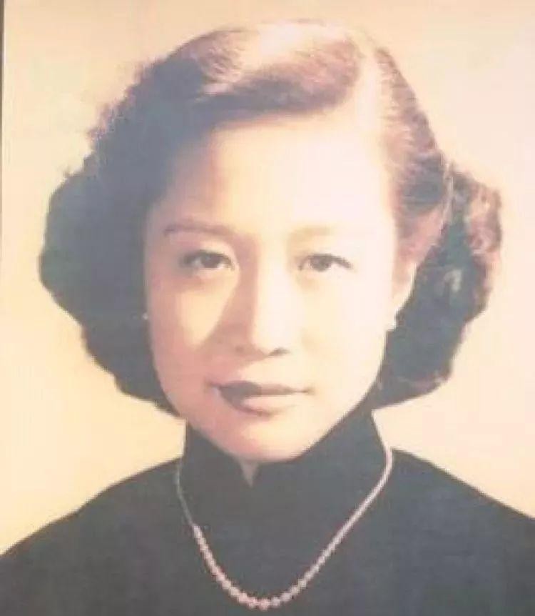 杨振宁与杜致礼的爱情故事_杨振宁一家三口在美国_杨振宁和孩子的关系