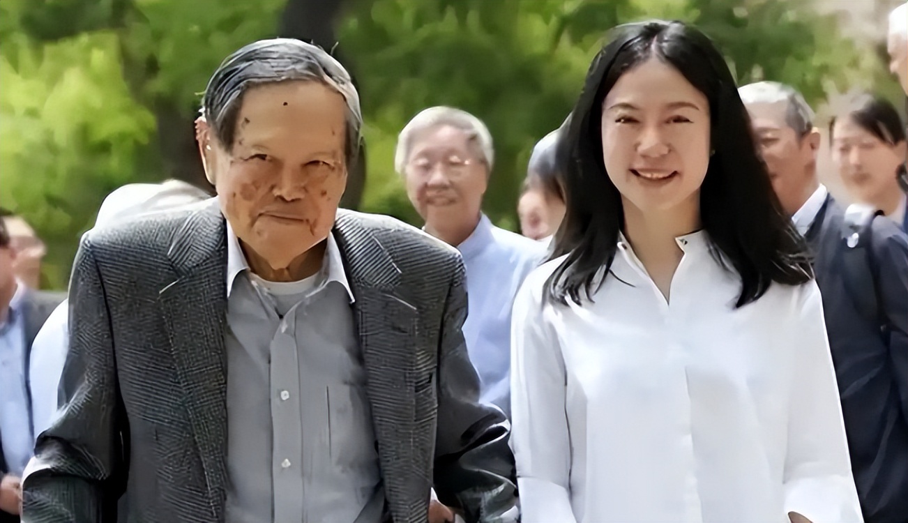 杨振宁翁帆婚姻真相_杨振宁和孩子的关系_杨振宁翁帆财产分配