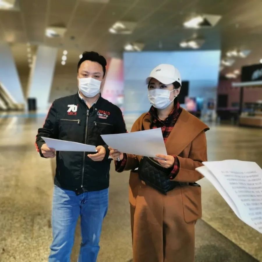 大连新闻传媒集团全媒体主播组合_大连新闻直播视频_大连第二场网络招商引资推介会