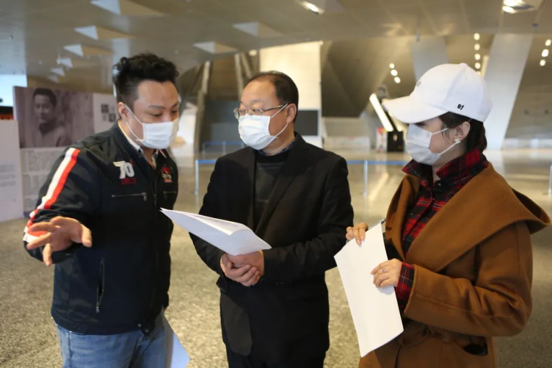 大连第二场网络招商引资推介会_大连新闻直播视频_大连新闻传媒集团全媒体主播组合