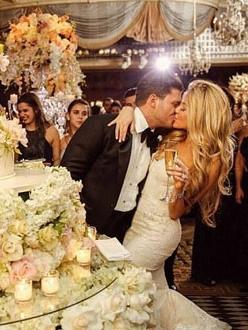 在婚礼上接吻小游戏盘点 high翻全场调动气氛