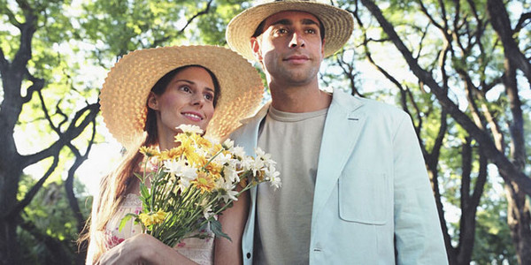 婚礼趣味游戏_婚礼接吻小游戏_偷吻小游戏