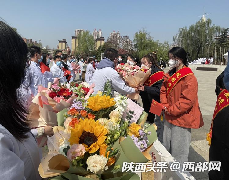 眉县新闻_宝鸡眉县抗疫队员凯旋归来_眉县支援宝鸡抗疫队员