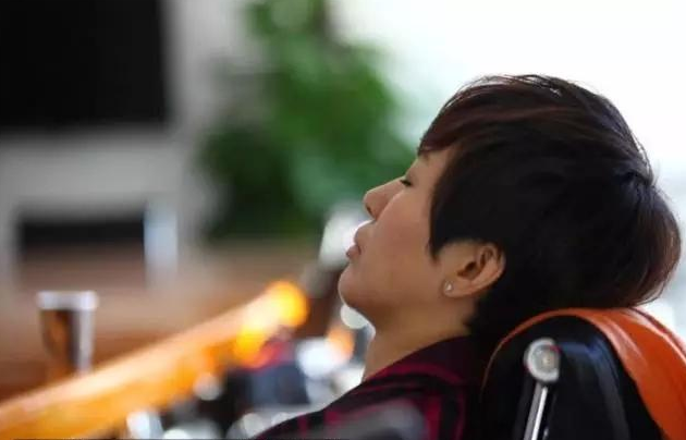 欧阳夏丹 新闻联播 搭档_欧阳夏丹 主持人生涯_欧阳夏丹十九专访