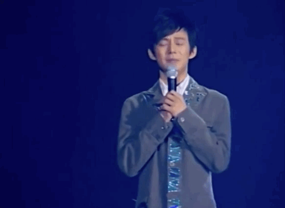 内娱的世态炎凉，50岁的何炅感受到了