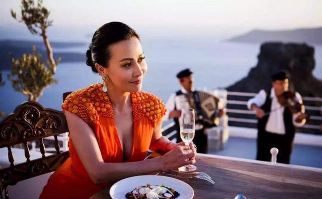 刘嘉玲不嫁豪门我是豪门 刘嘉玲被绑架事件 刘嘉玲梁朝伟婚姻经历_刘嘉玲被强拍图片 新闻