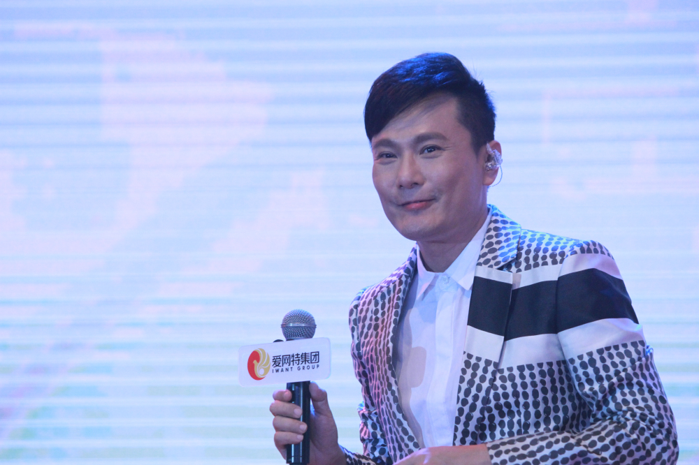 张信哲爱网特2016周年盛典_普通人怎么联系张信哲_张信哲我是歌手改编