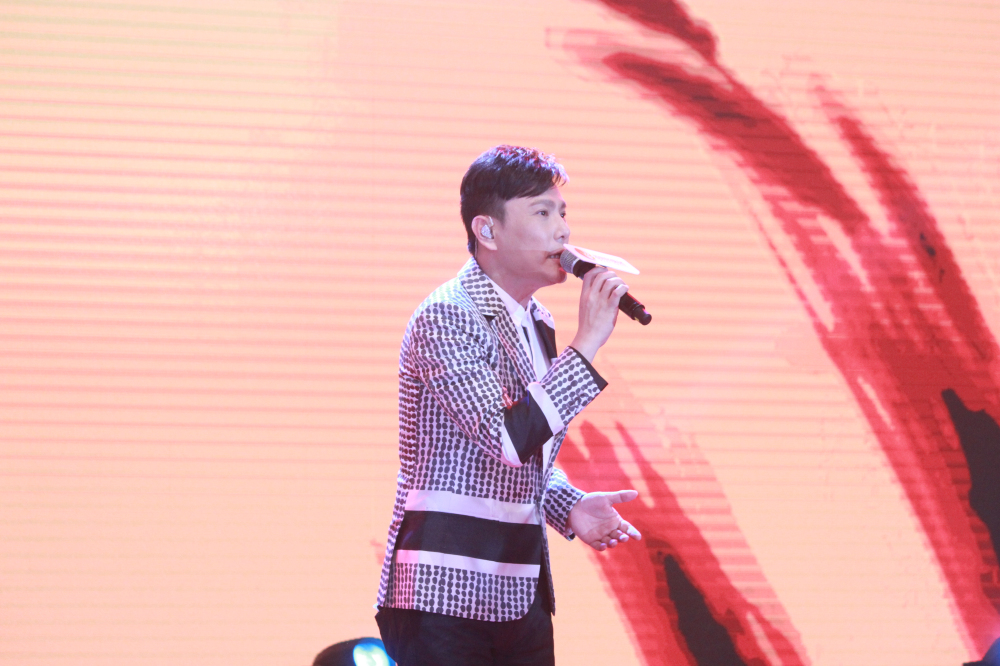 张信哲爱网特2016周年盛典_普通人怎么联系张信哲_张信哲我是歌手改编