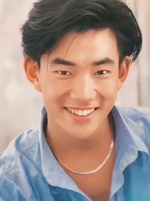 普通人怎么联系张信哲_张信哲不认识事件_华语乐坛过气歌手演唱会