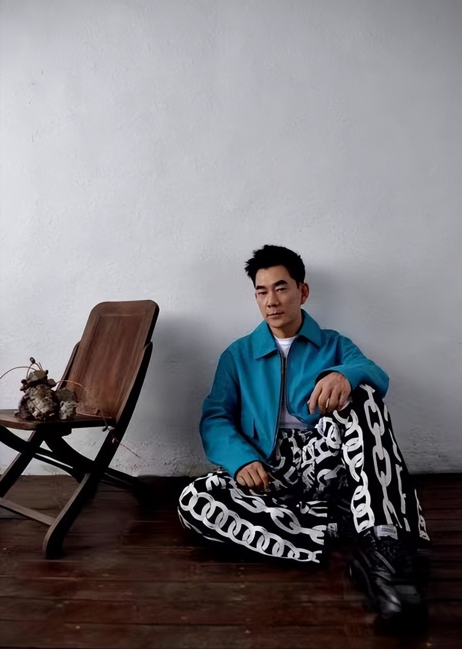 华语乐坛过气歌手演唱会_张信哲不认识事件_普通人怎么联系张信哲