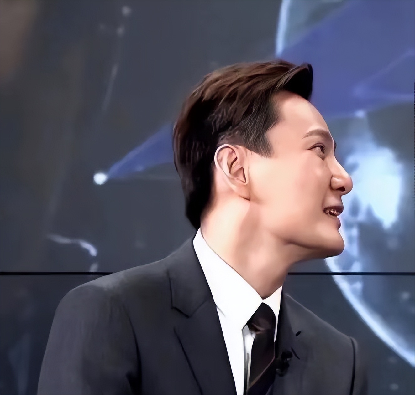 华语乐坛过气歌手演唱会_张信哲不认识事件_普通人怎么联系张信哲