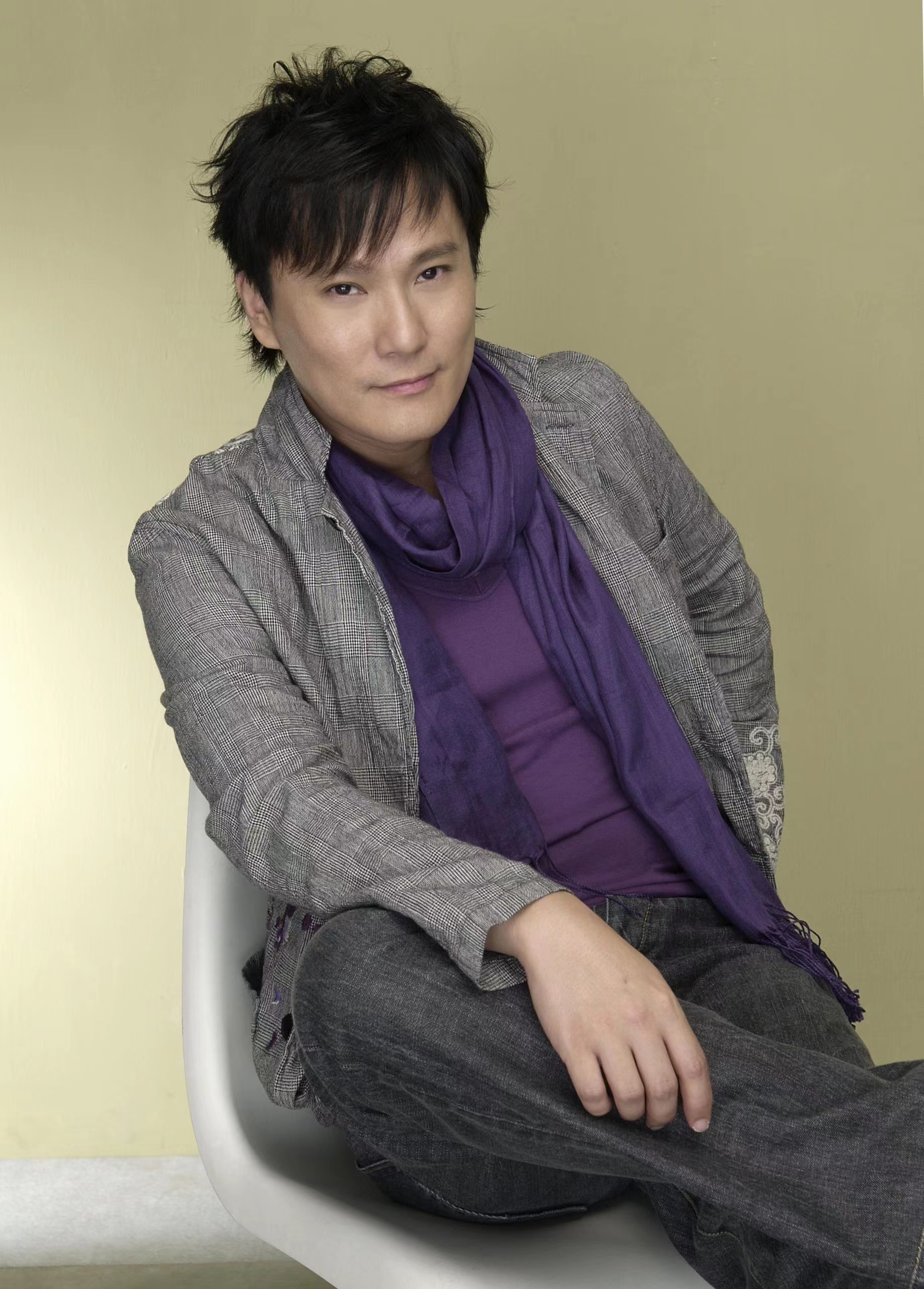 华语乐坛过气歌手演唱会_张信哲不认识事件_普通人怎么联系张信哲