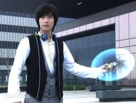 炎龙侠铠甲勇士召唤人_风鹰侠铠甲勇士召唤人_飞影铠甲