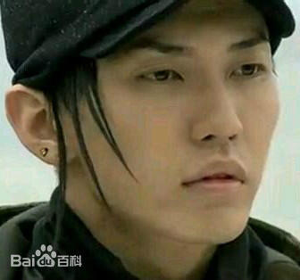 飞影铠甲_风鹰侠铠甲勇士召唤人_炎龙侠铠甲勇士召唤人