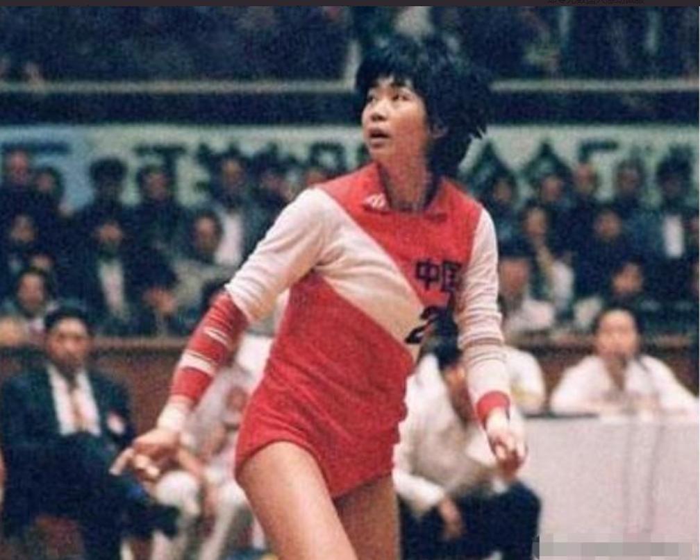她是女排唯一五冠王，退役下海经商身家上亿，女儿是清华博士