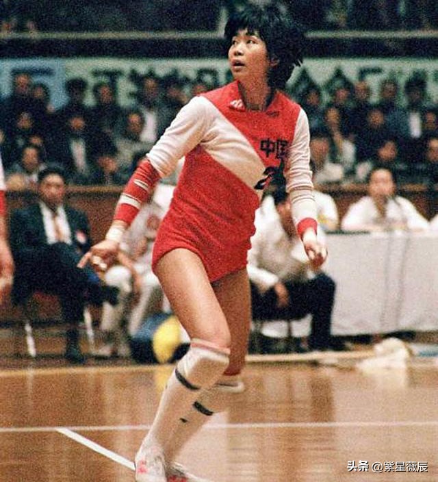 梁艳 中国女排五连冠 退役后的生活_女排梁艳女儿