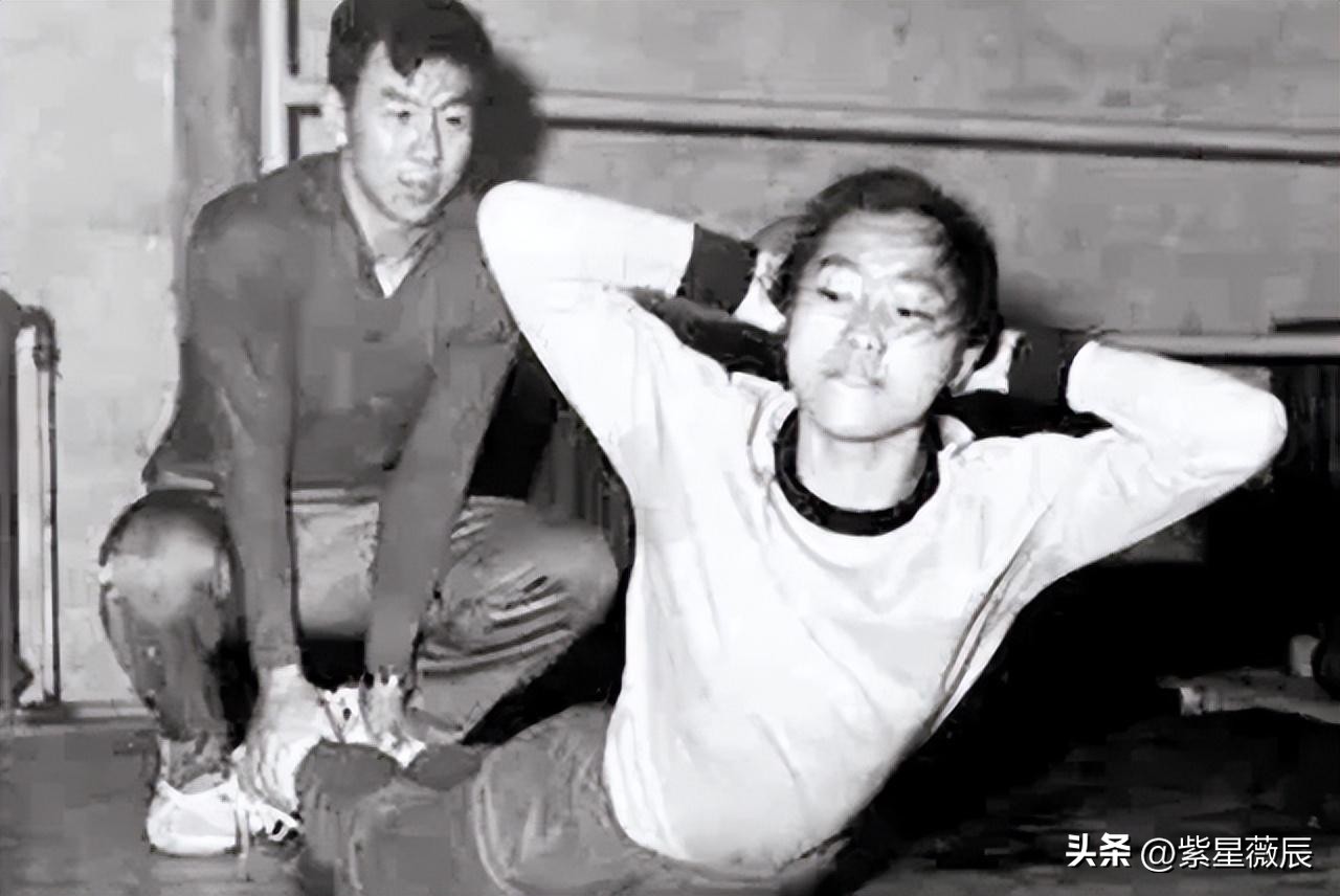 女排梁艳女儿_梁艳 中国女排五连冠 退役后的生活