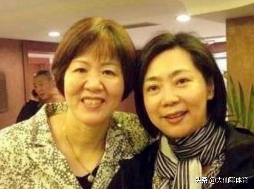 比郎平还猛的女排队员！唯一的5冠王获得者，女儿还是清华的博士