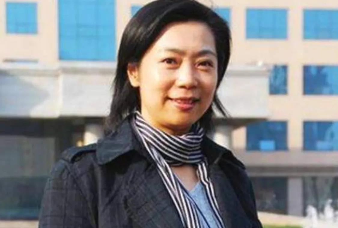 女排梁艳女儿_女排五连冠梁艳  中国女排精神 梁艳传奇人生