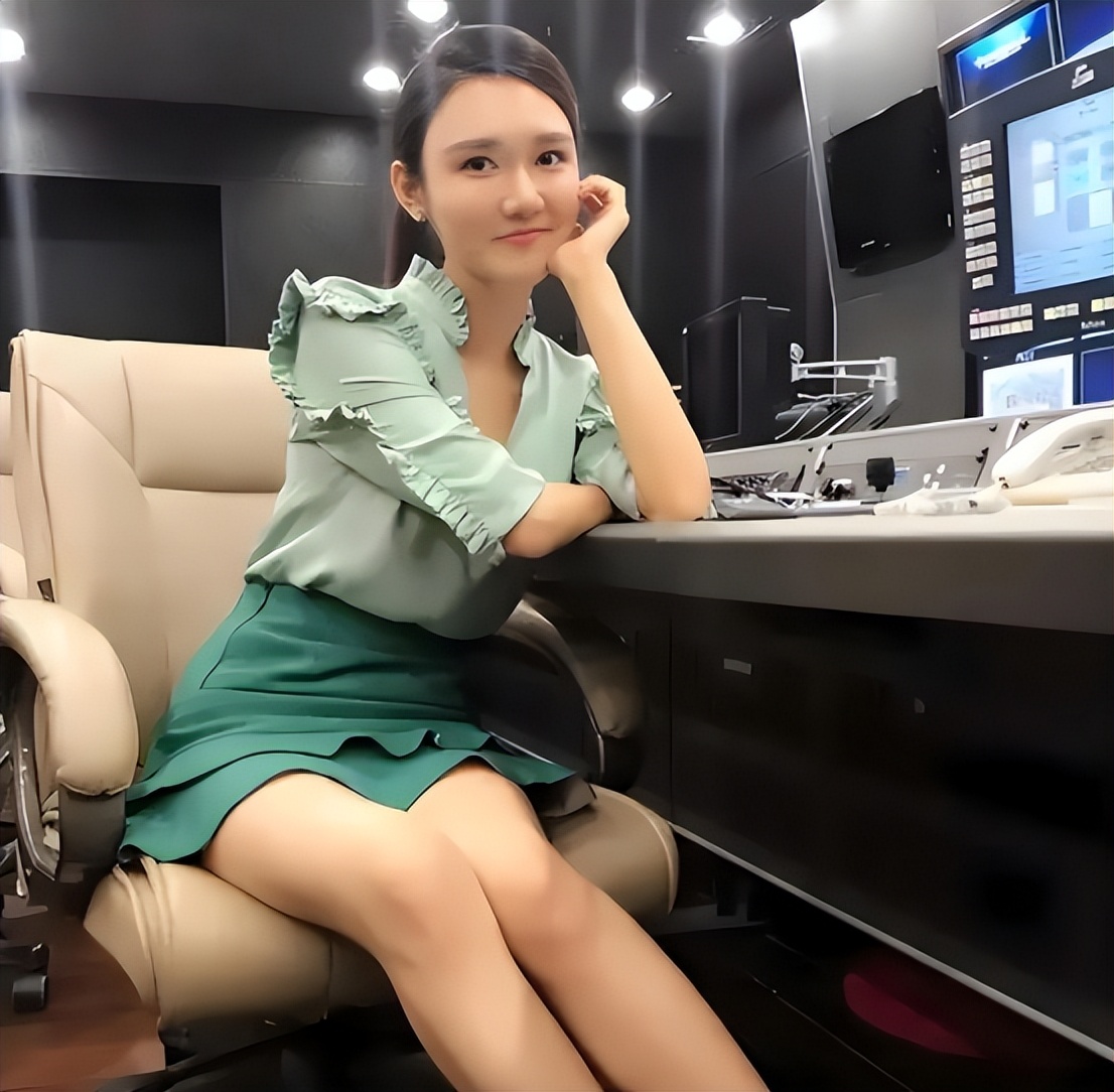 李梓萌欧阳夏丹柴璐梁艳龙洋_央视女主持未婚名单_新闻联播欧阳夏丹婚姻