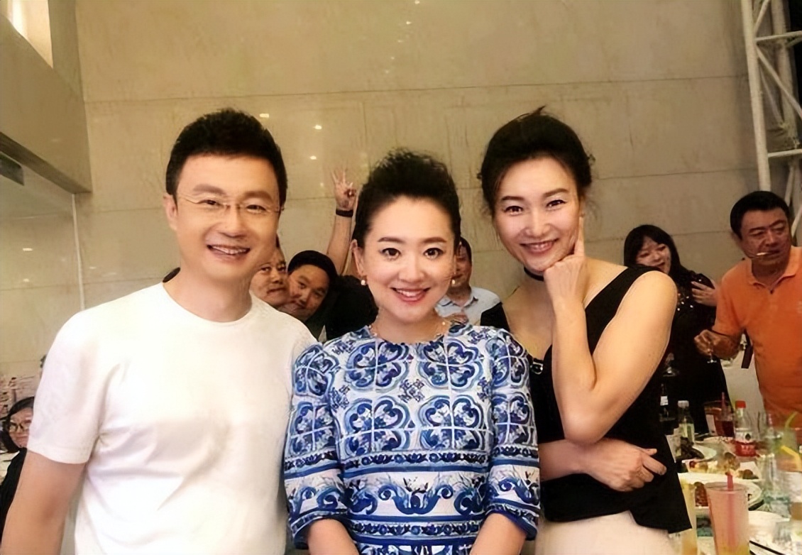 新闻联播欧阳夏丹婚姻_李梓萌欧阳夏丹柴璐梁艳龙洋_央视女主持未婚名单