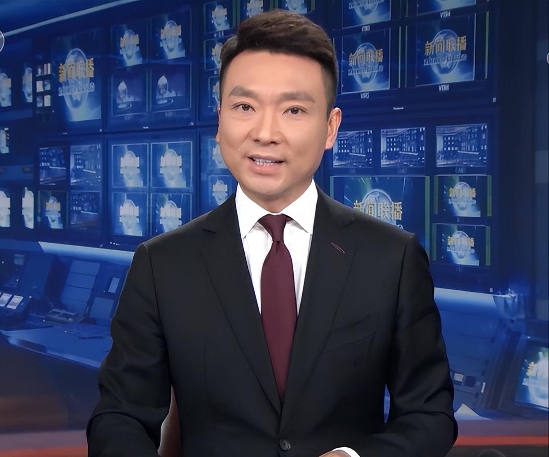 电视新闻主播完成调整，两位人选引人注目，康辉遗憾落选？