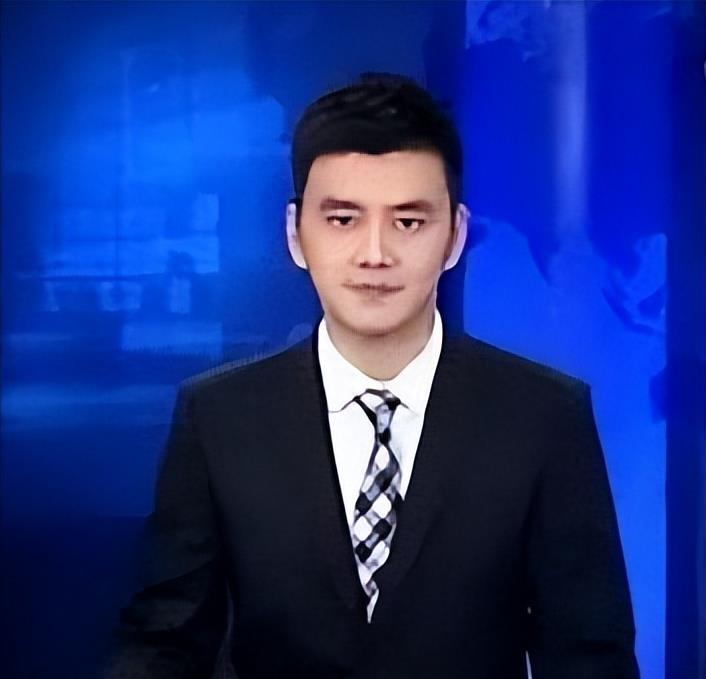 康辉落选十大优秀主持人原因_央视午夜新闻主持人_央视主持人调整