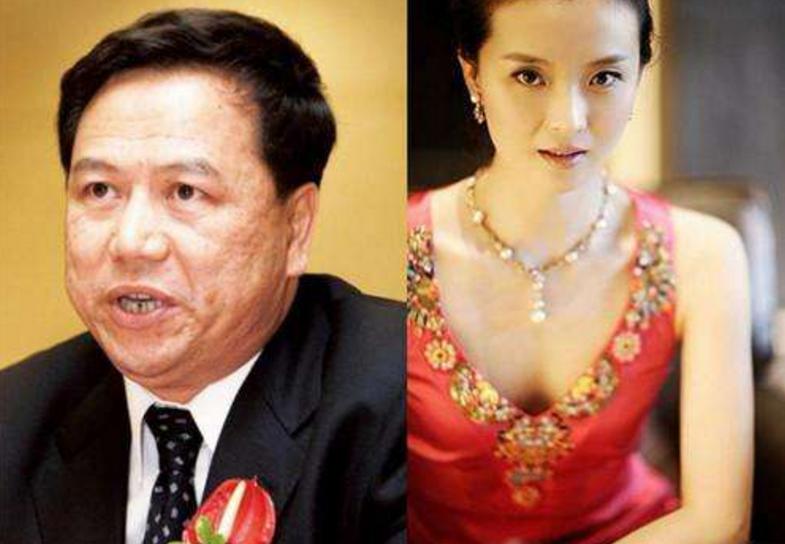 王艳49岁生日庆祝_王艳母难日工作伙伴庆生_王艳跟王志才的照片