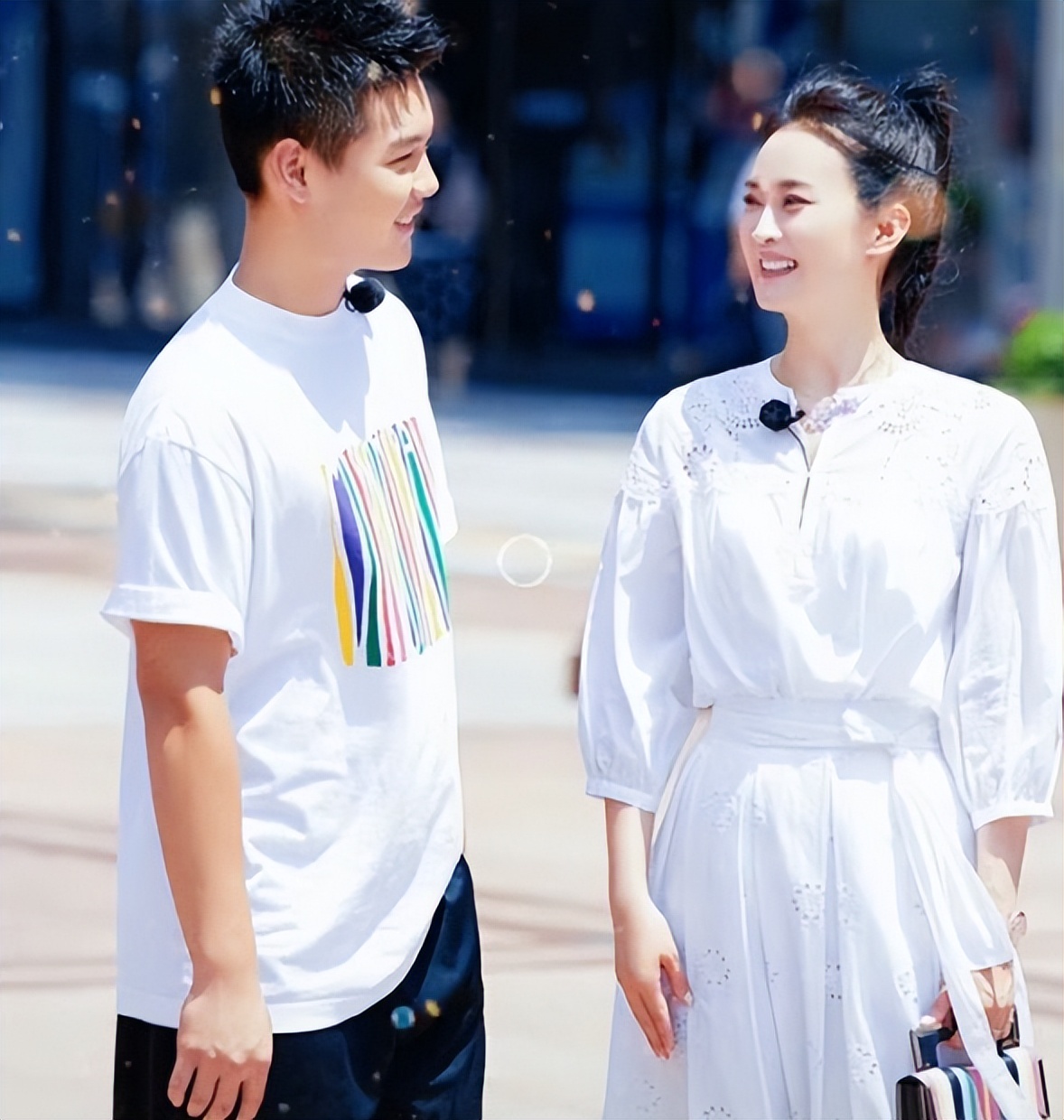 王艳母难日工作伙伴庆生_王艳49岁生日庆祝_王艳跟王志才的照片