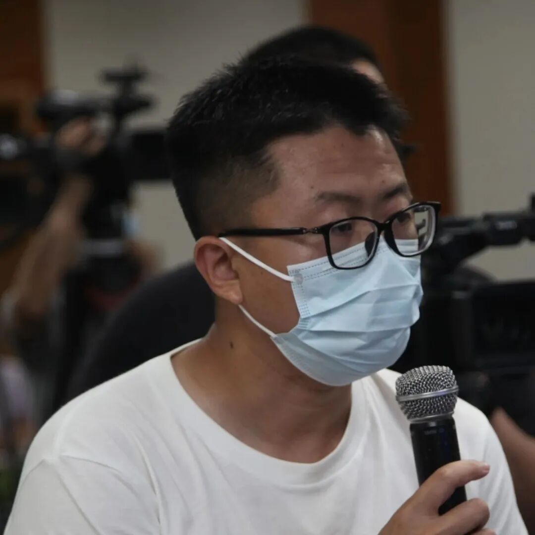 黄岛区新冠肺炎疫情防控新闻发布会 最新疫情防控进展情况_黄岛区医疗救治流调溯源核酸检测隔离转运情况_黄岛区新闻