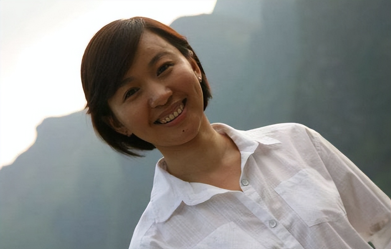 欧阳夏丹主持的新闻联播_欧阳夏丹 央视消失原因_欧阳夏丹 主持经历