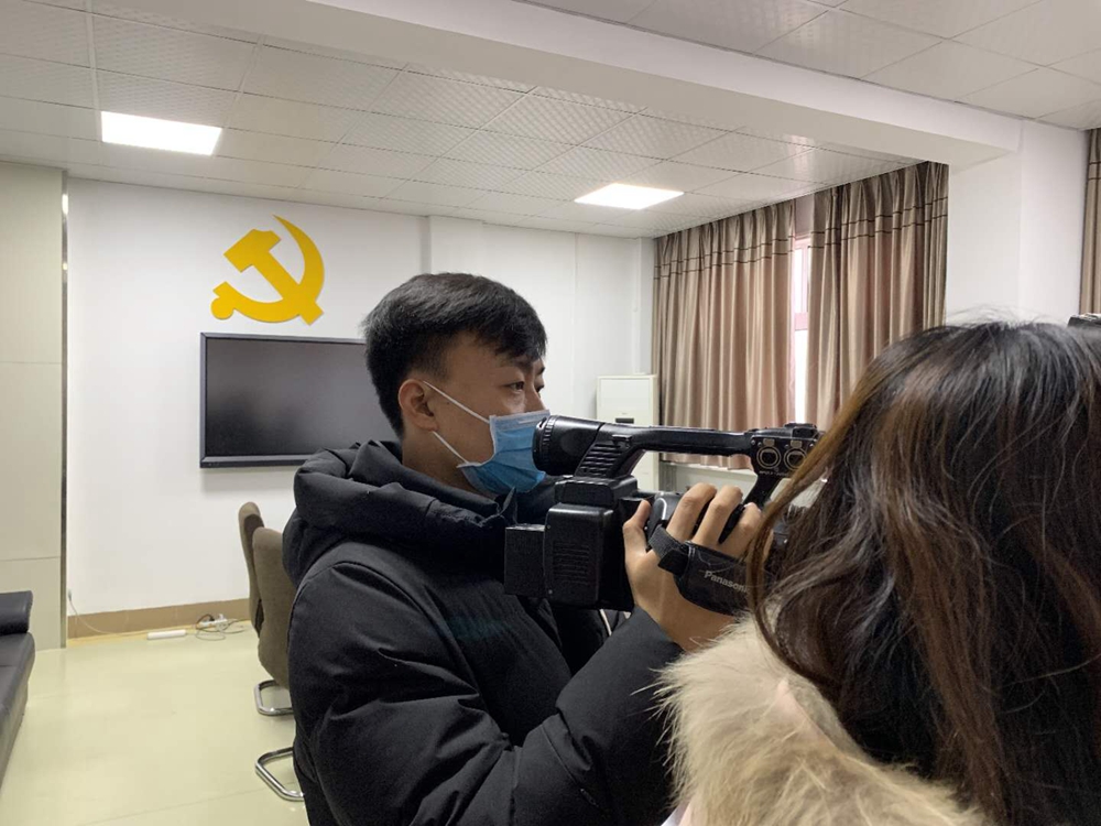 济南新闻今晚不关机_济南广播电视台主持人刘宏刚_济南市疫情记者刘宏刚