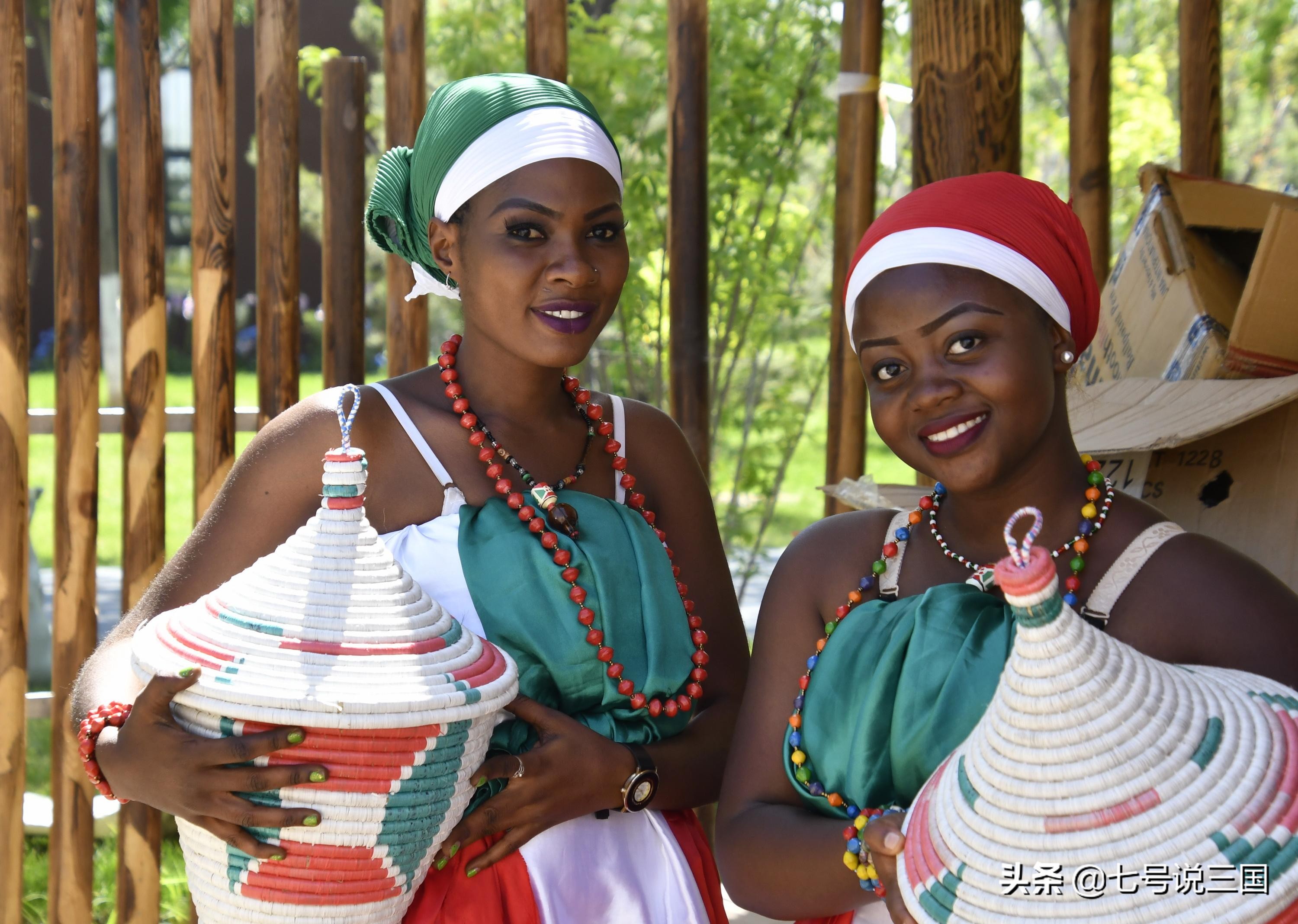 2021年中国GDP总量及人均GDP_世界上最大的国家_2021年印度GDP总量及人均GDP