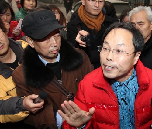 药家鑫母亲咋样了_药家鑫父亲最后时刻的话_药家鑫家庭教育方式分析