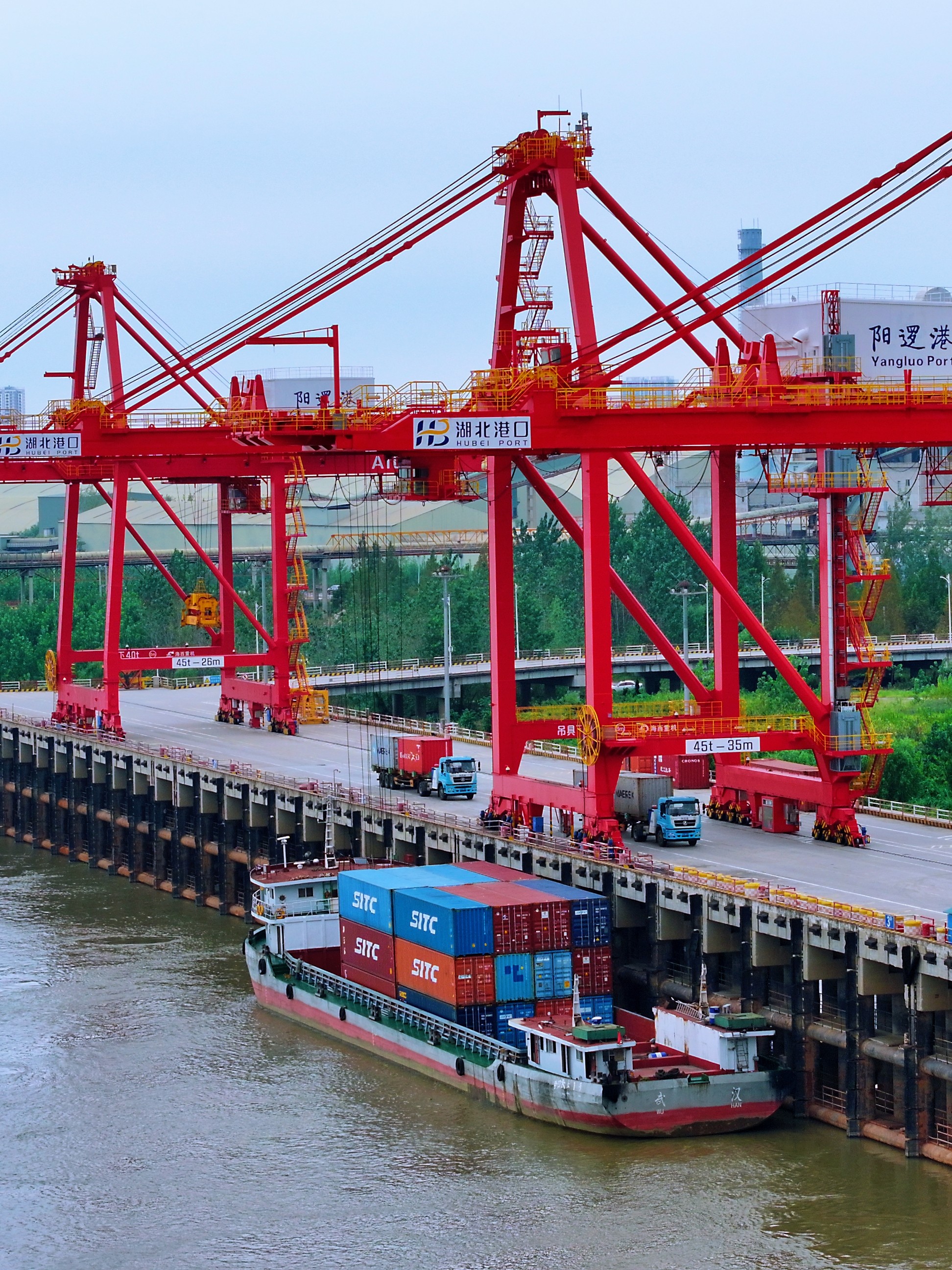 武汉阳逻港智慧化绿色低碳发展_阳逻港长江中上游第一大港介绍_武汉阳逻新闻