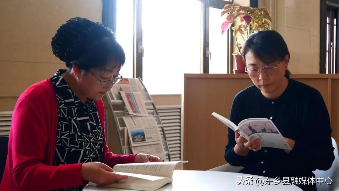 东乡新闻 东乡人论坛_东乡县统办楼职工书屋_机关书屋建设