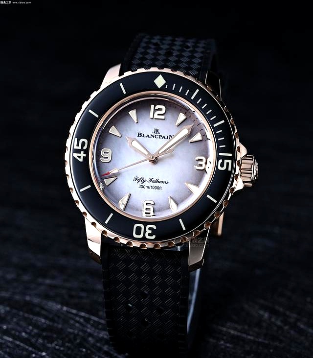 适合女款的潜水表_潜水表推荐_宝珀手表价格